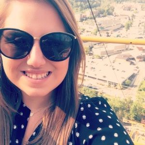 Meet your Posher, Ivy